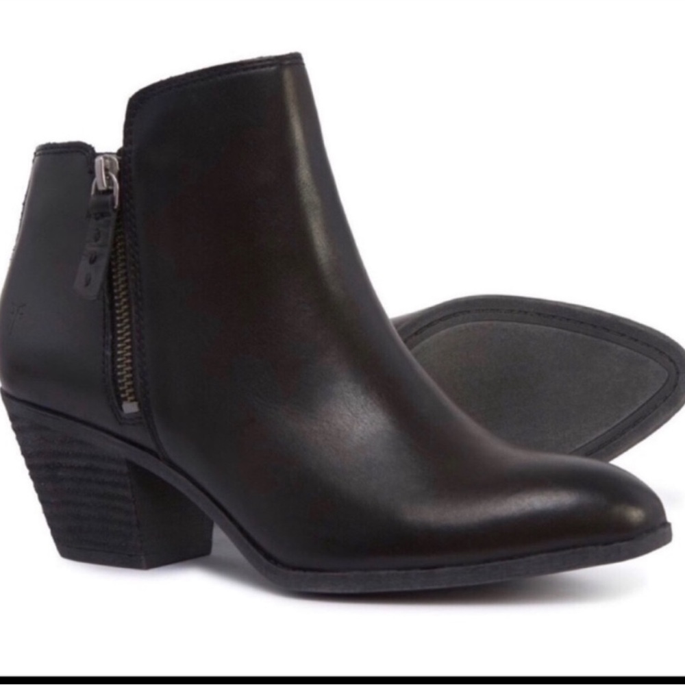 Frye Black Leather Judith Zip Bootie‎ Sz. 9